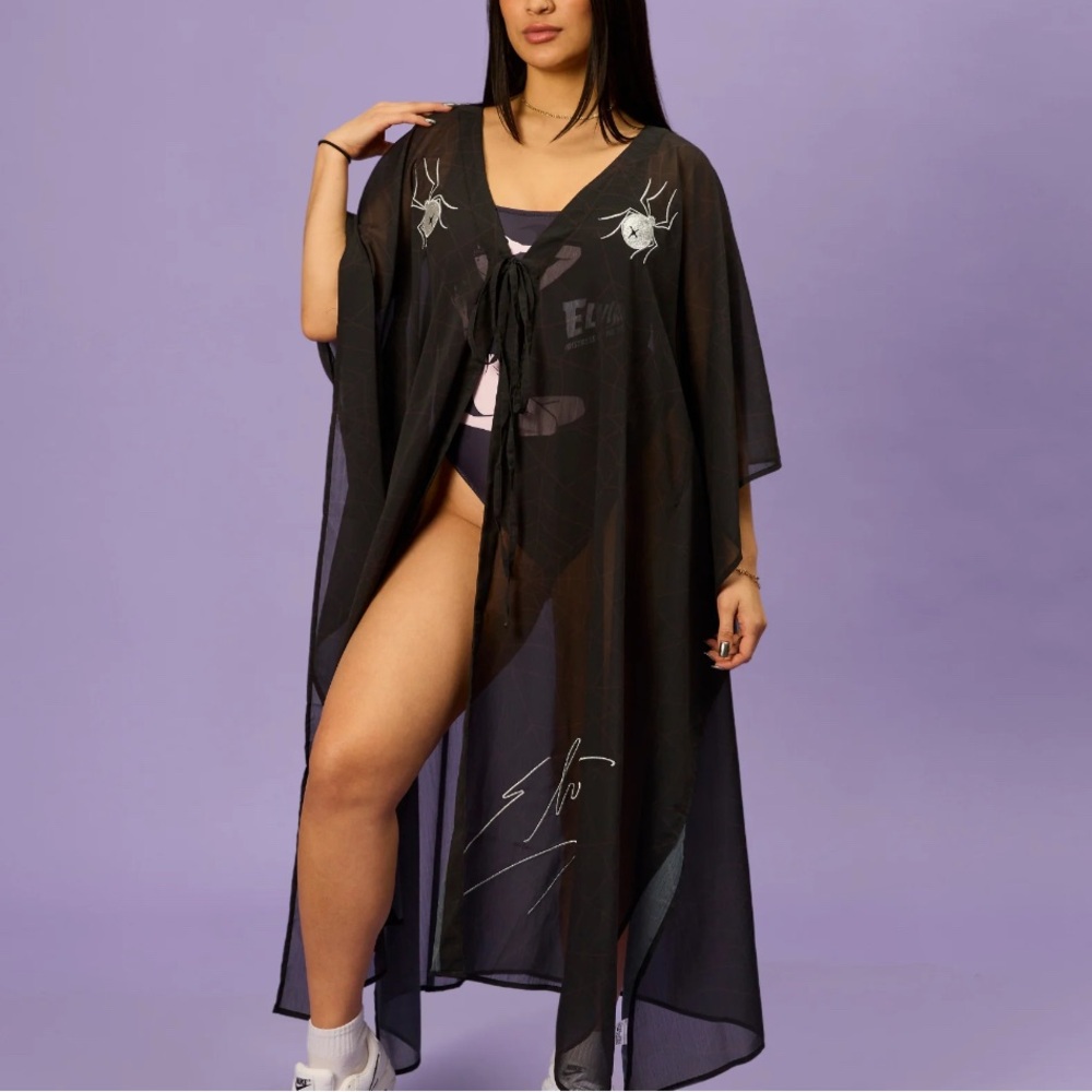 🩶ELVIRA SPIDER WEB CAFTAN - NWT🩶